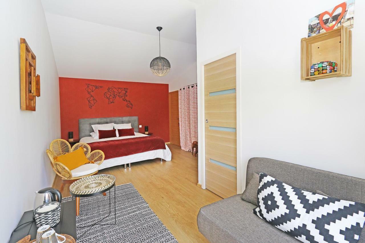 L Esprit Du Clain Chambres D Hotes Bandb De Standing Proches Du Futuroscope Golf Et Lac De St Cyr Naintre 外观 照片